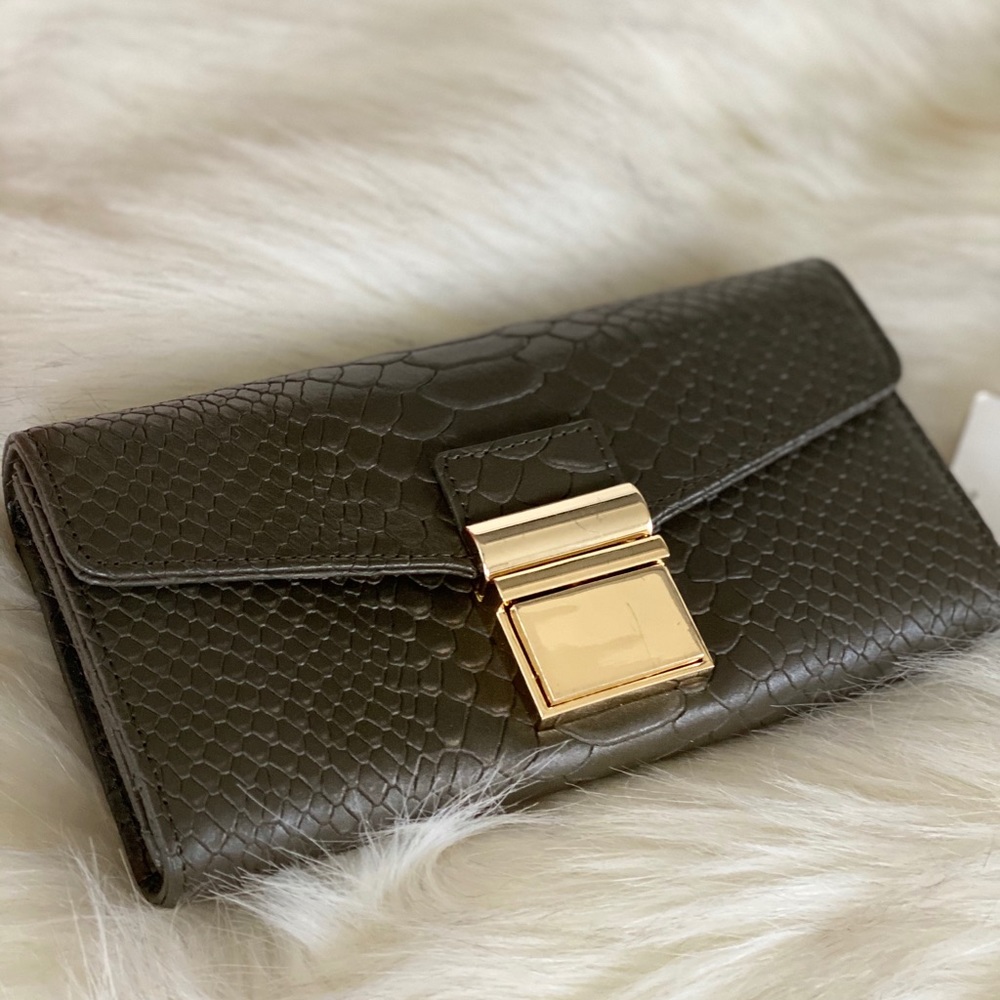 Badgley Mischka Leigh Wallet